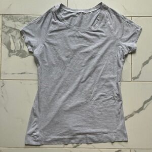 Lululemon Let Be Short Sleeve Tee sz 6